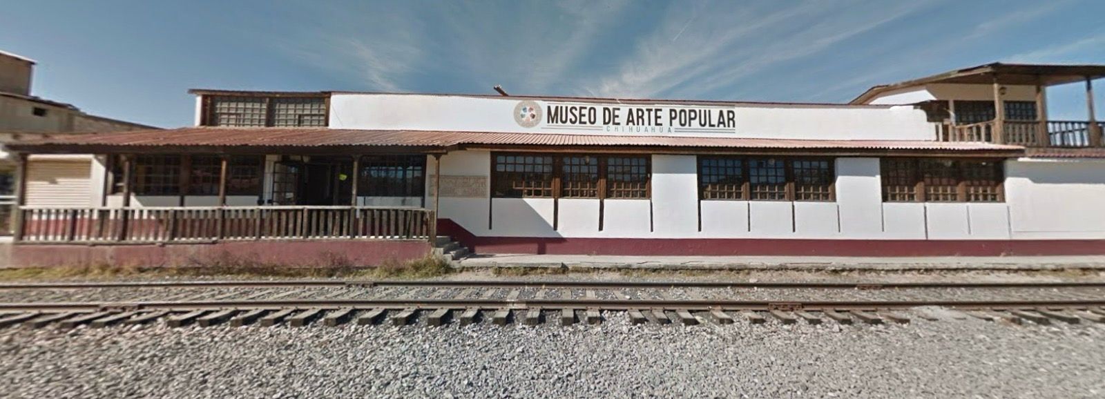 Imagen parte de enfrente de la sucursal de arte popular niños heroes.